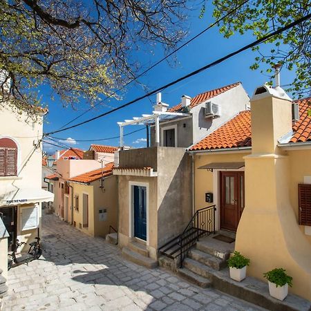 Little House In Baska Apartment Екстериор снимка